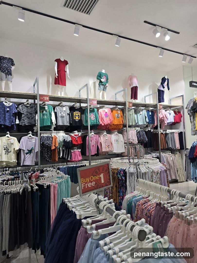 Children's Clothing Store Display