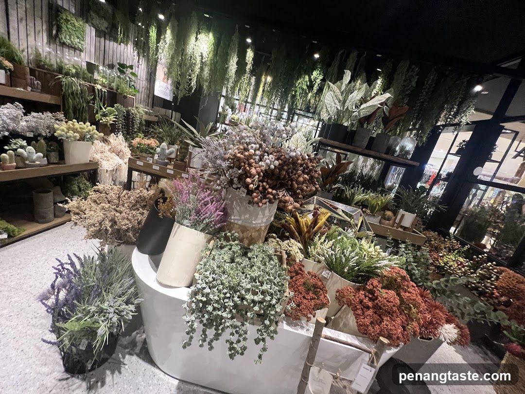 Artificial Plants and Flowers Display