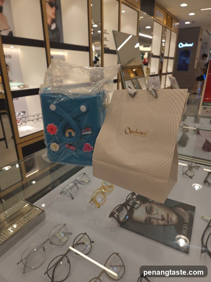 Eyewear Display