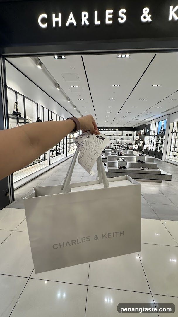 CHARLES & KEITH