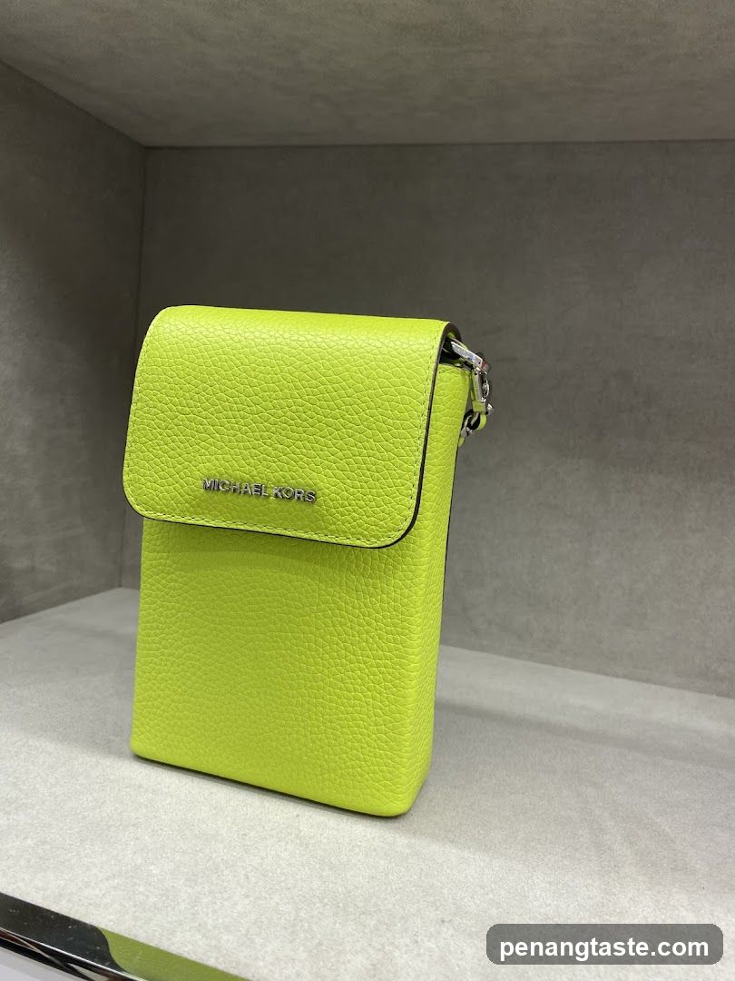 Michael Kors Phone Bag