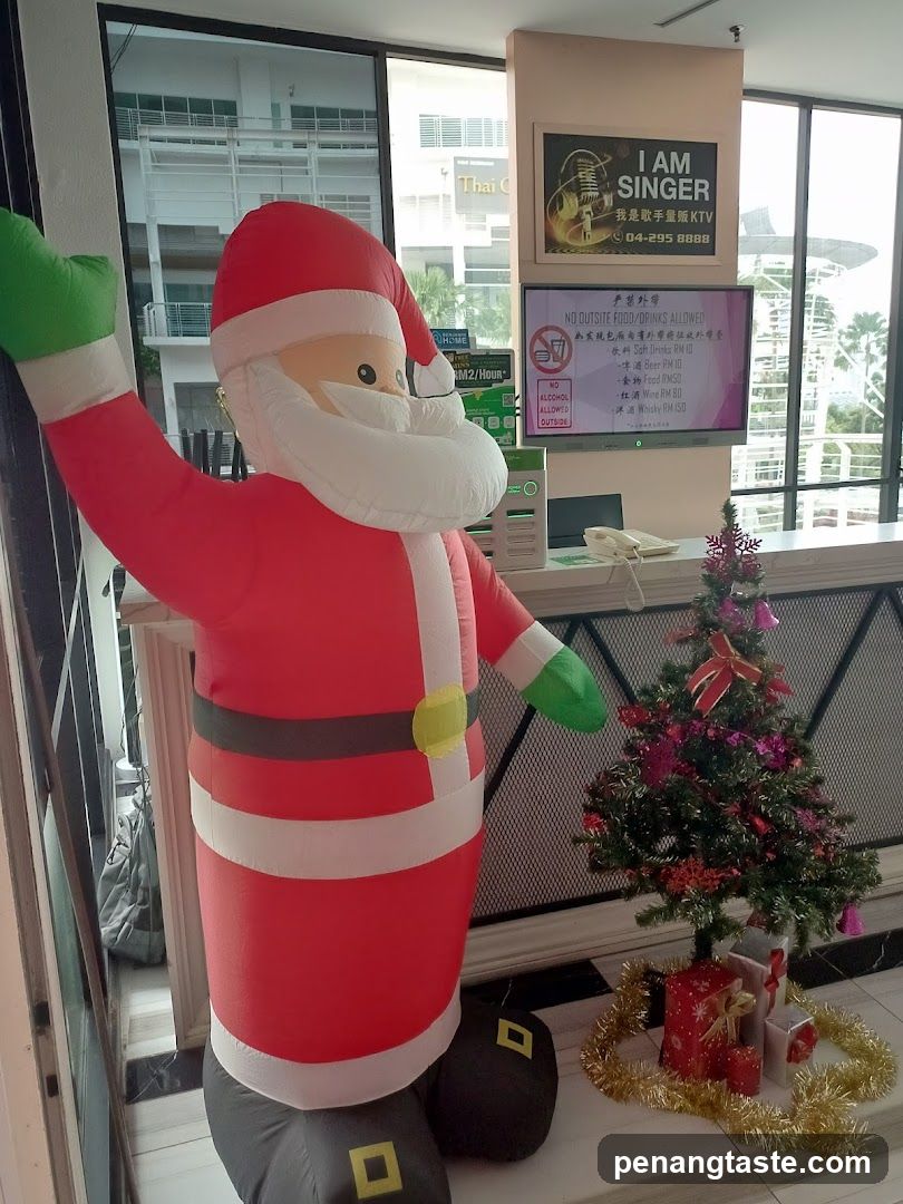 Christmas Decoration at KTV