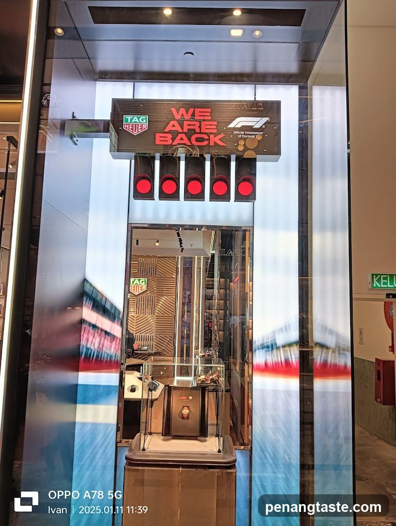 TAG Heuer Store Display