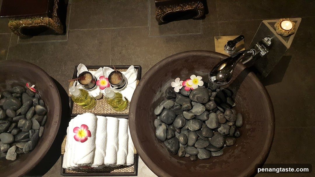 Spa Foot Soak Preparation