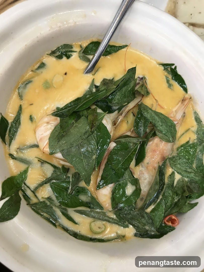 Prawns in creamy sauce with herbs