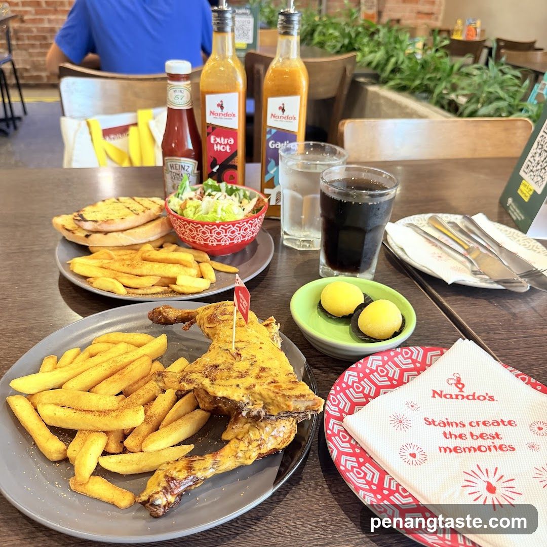 Nando's Restaurant Interior
