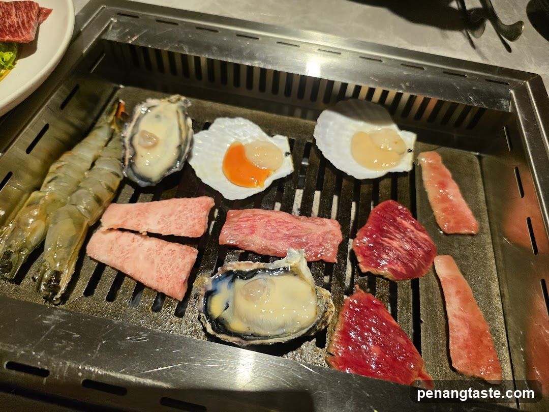 Grill with Seafood and Meat