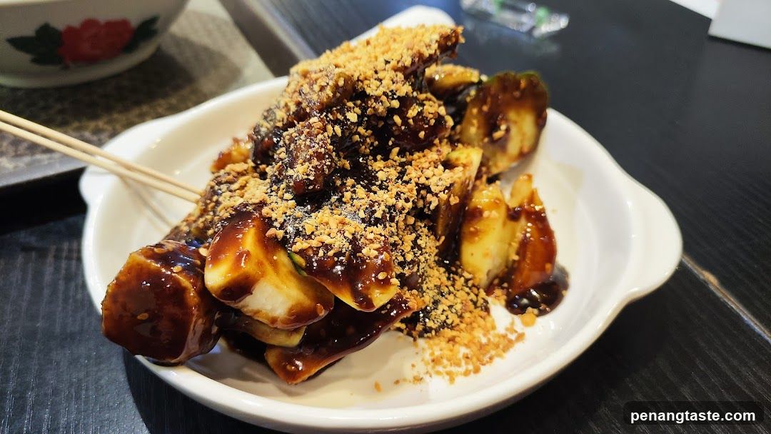Rojak with Peanut Topping