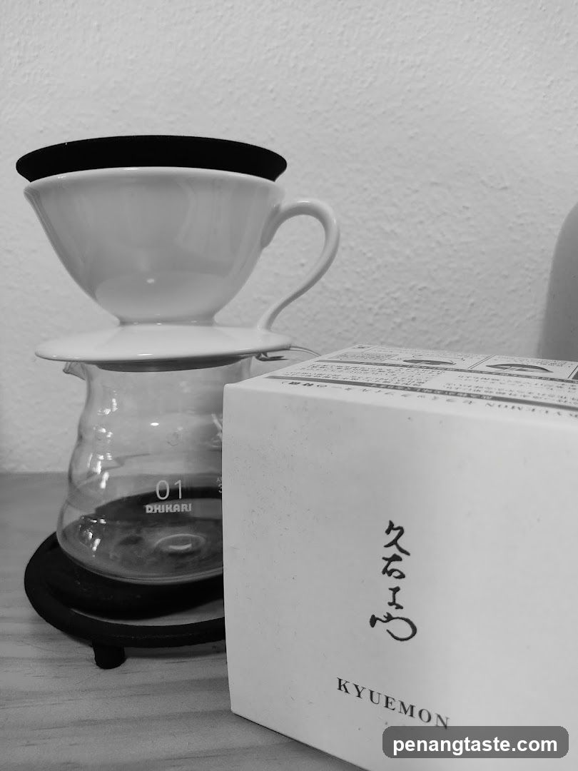 Coffee brewing set