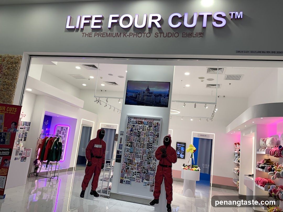 Life Four Cuts