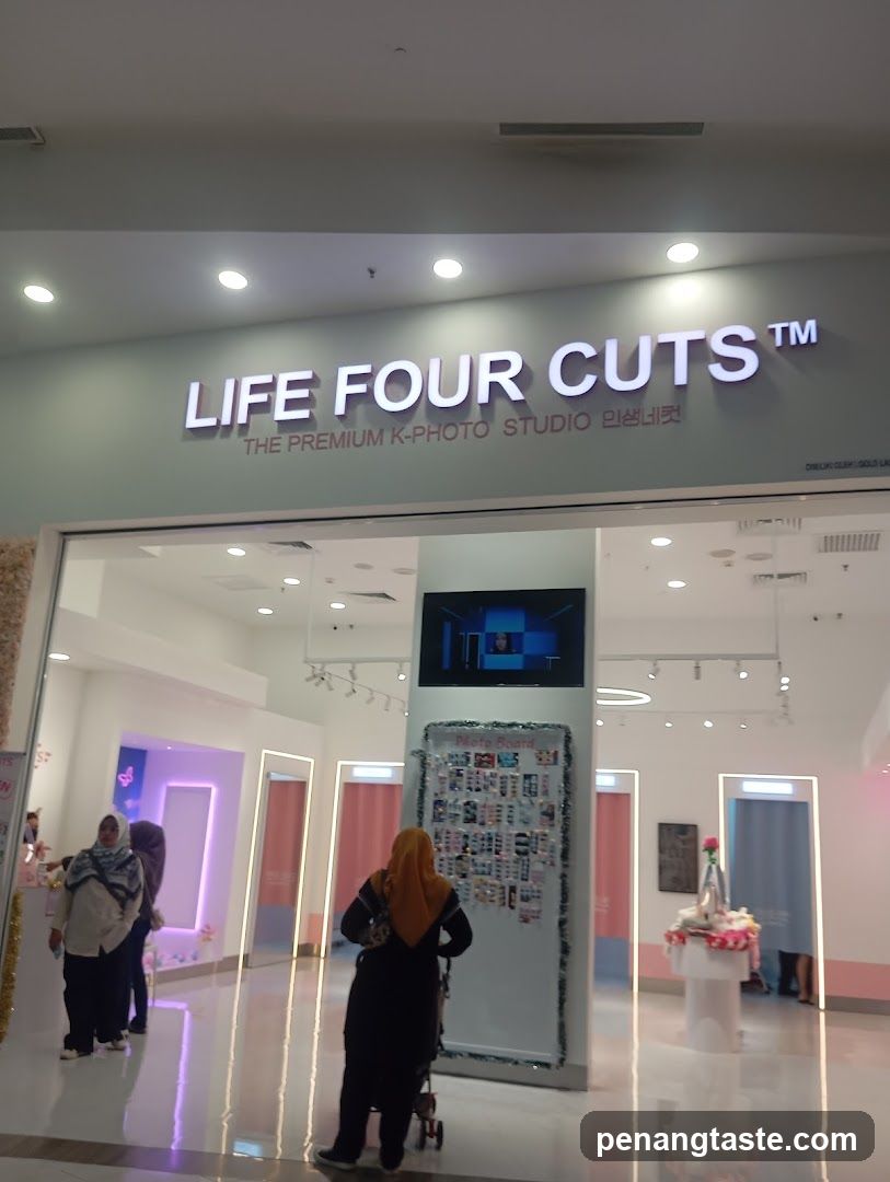 Life Four Cuts