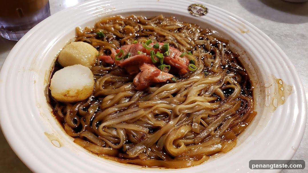 Noodles with Meat and Fish Balls