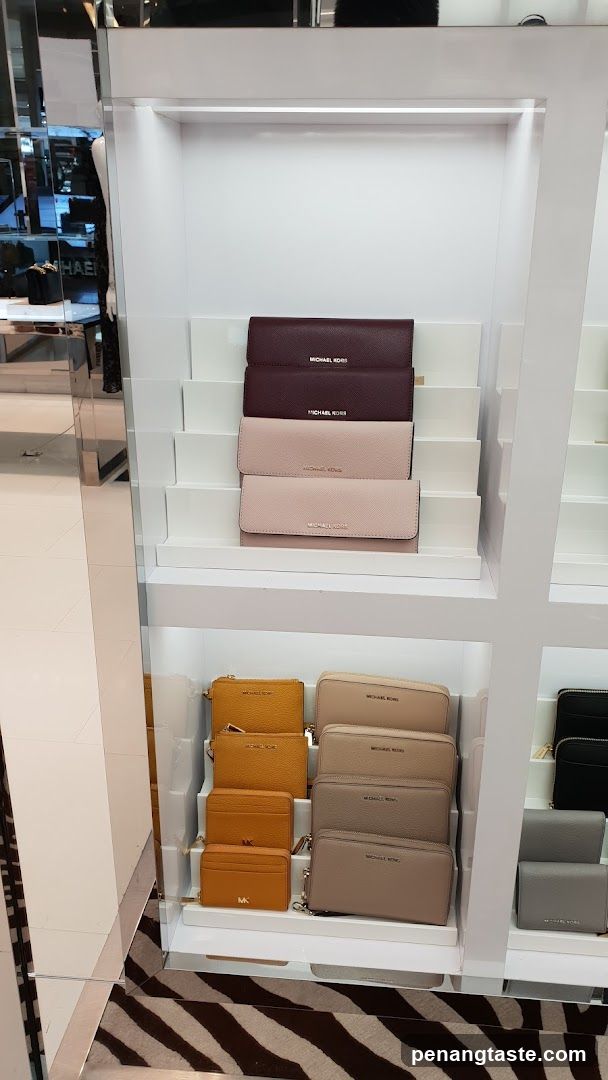 Michael Kors Wallets Display