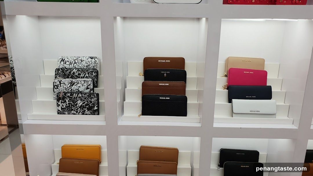 Michael Kors Wallets Display
