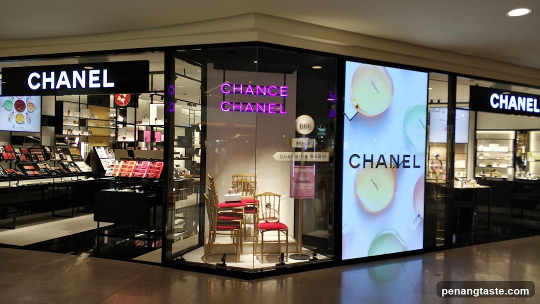 Chanel Storefront
