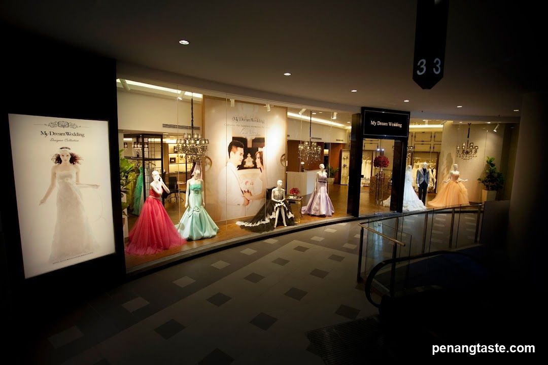 Wedding Dress Boutique Display