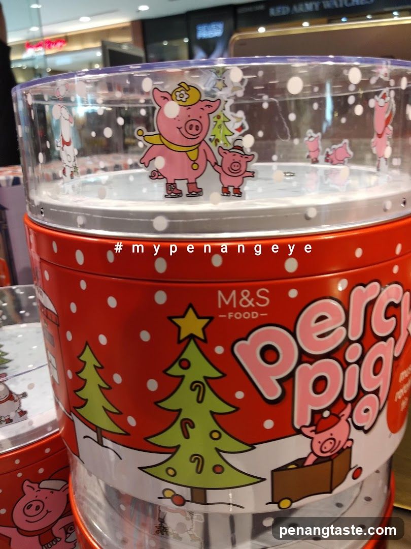 Percy Pig Christmas Display