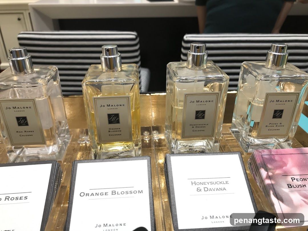 Jo Malone Perfume Display