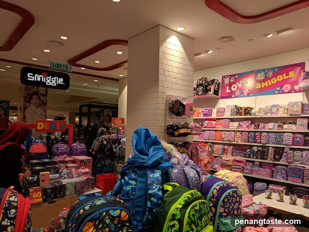 Smiggle Store Interior
