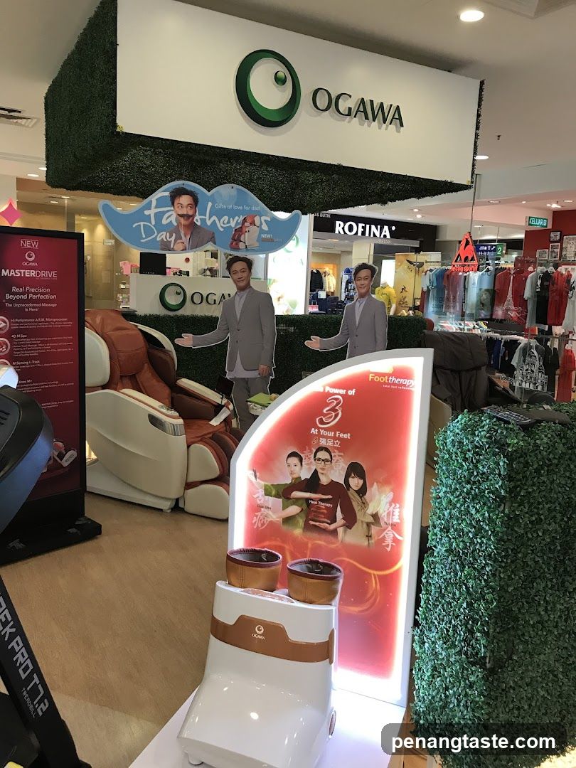 Ogawa Massage Chair Display
