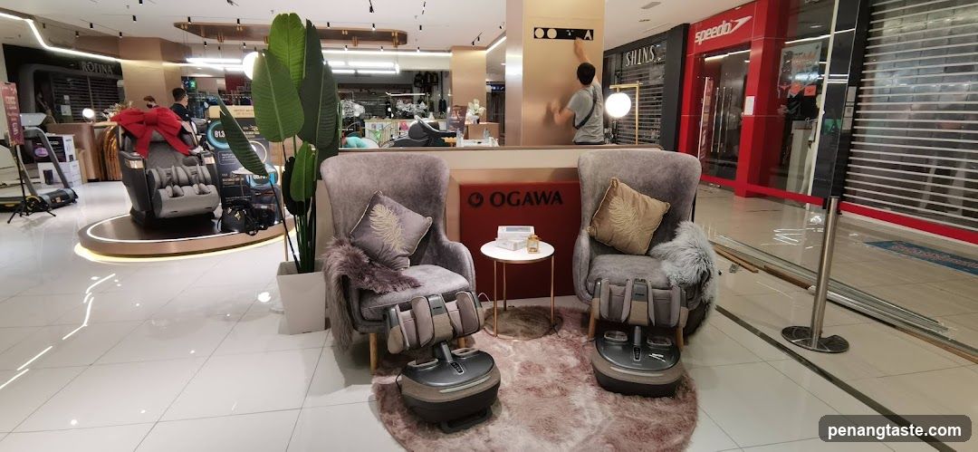 Massage Chairs Display