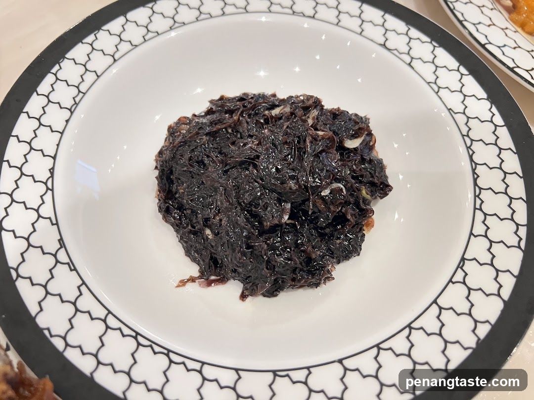 Dark Seaweed Salad
