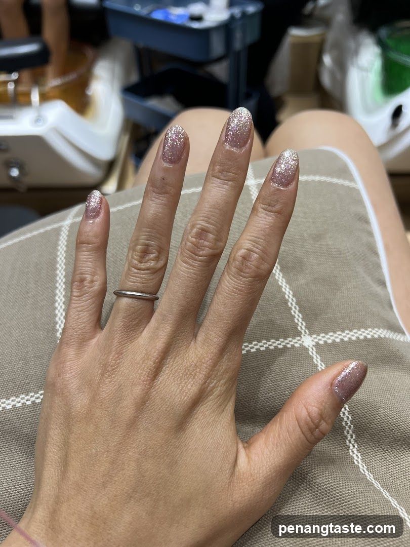 Sparkling Manicure