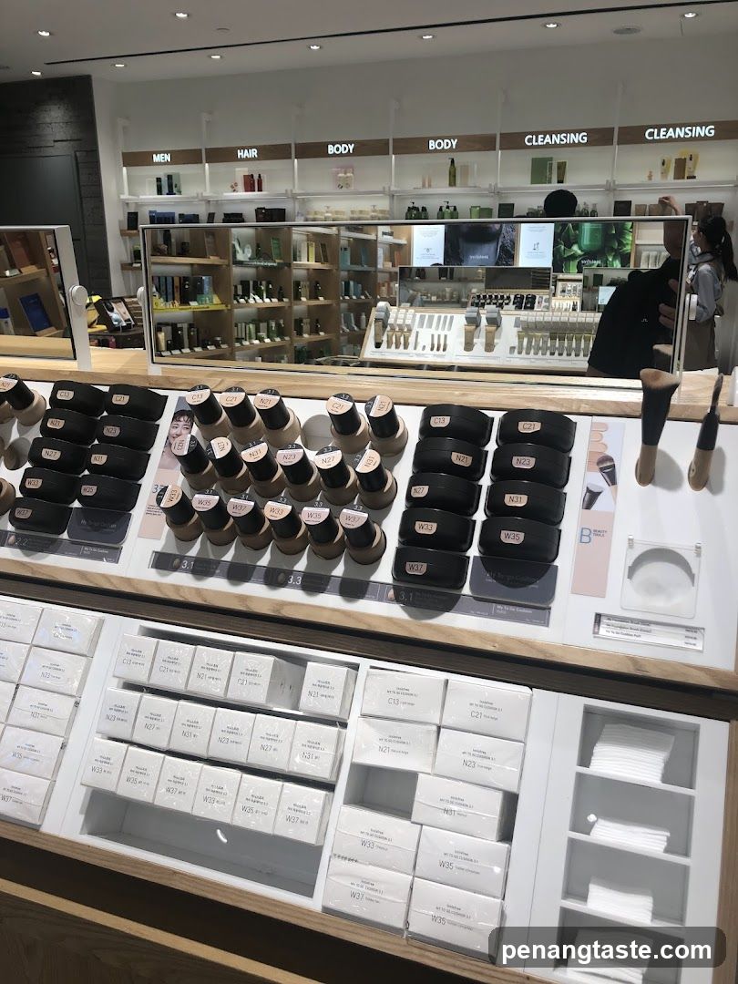 Cosmetics Display