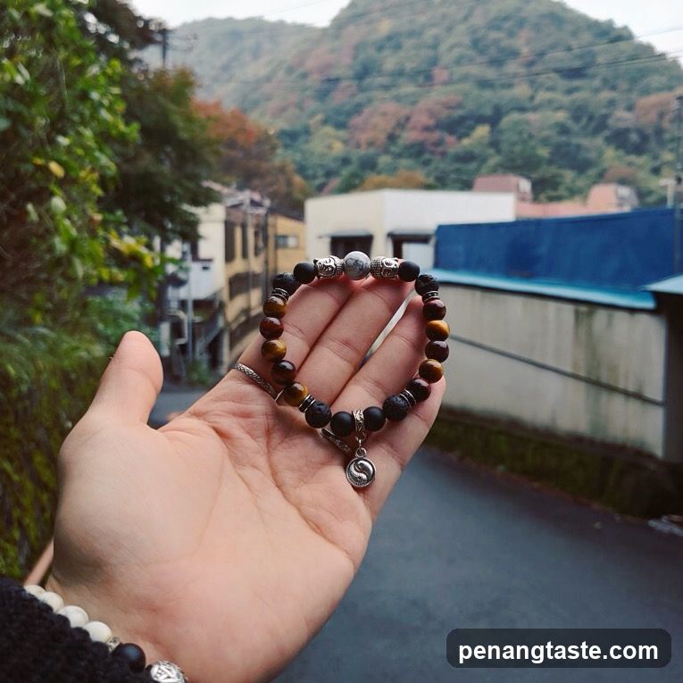 Beaded Bracelet with Yin and Yang Charm