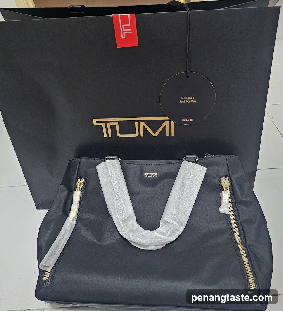TUMI