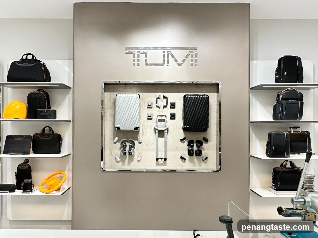 TUMI