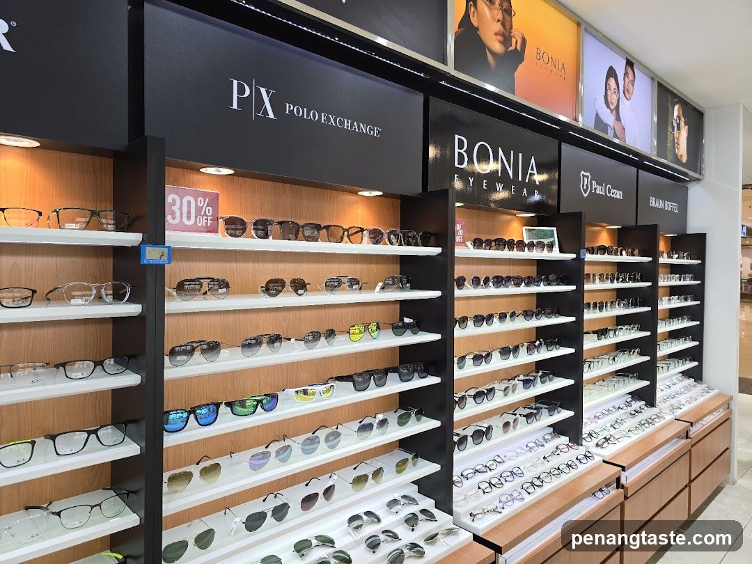 Eyewear Store Display
