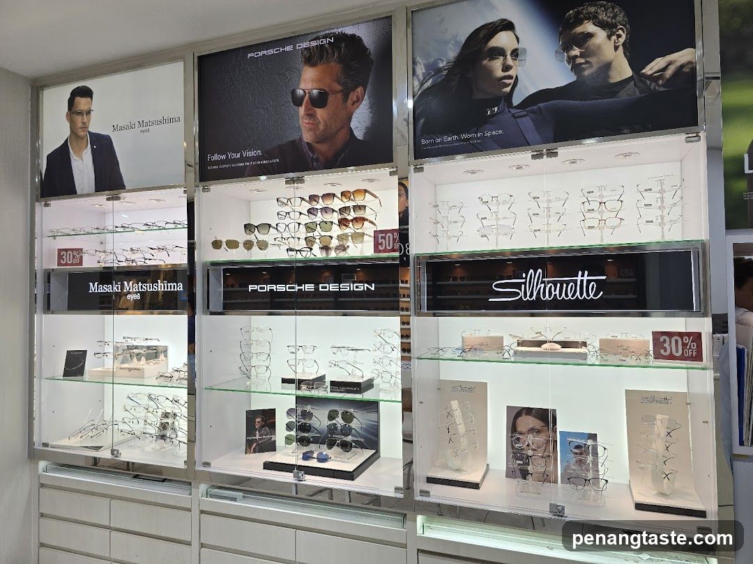 Eyewear Display