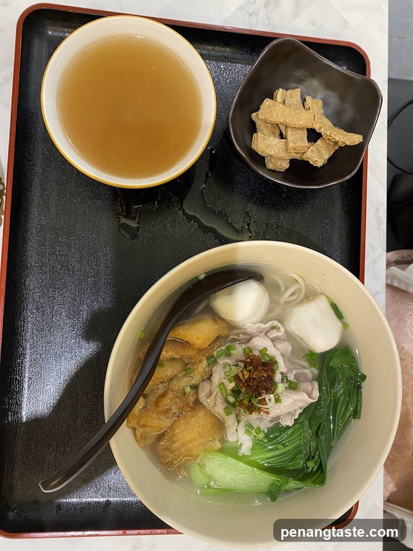 Noodle Soup with Side Dishes