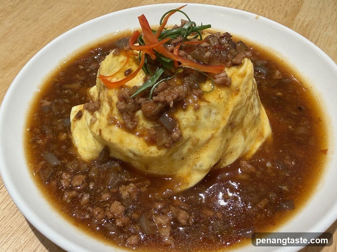 Omurice with Meat Sauce