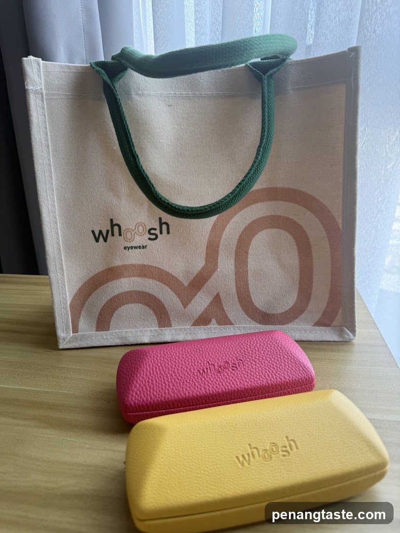 Eyewear Accessories