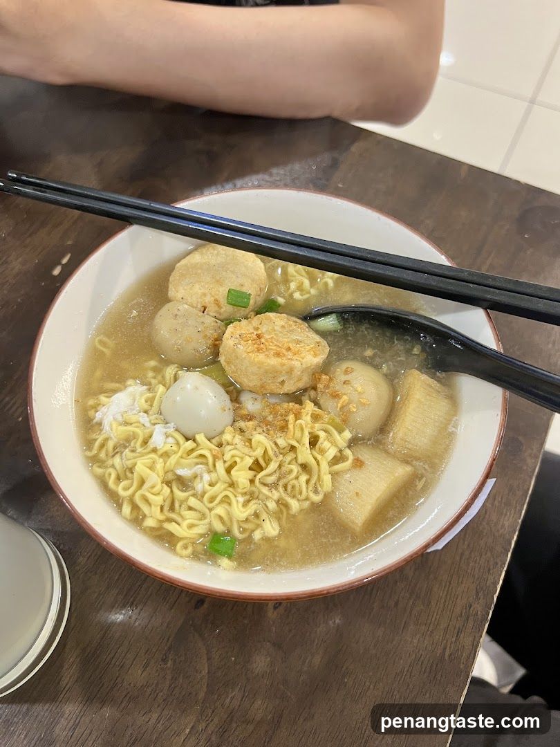 Noodle Bowl with Tofu and Noodles