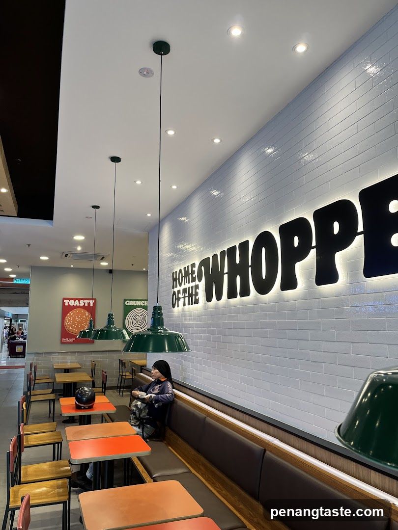 Whoppe Restaurant Interior