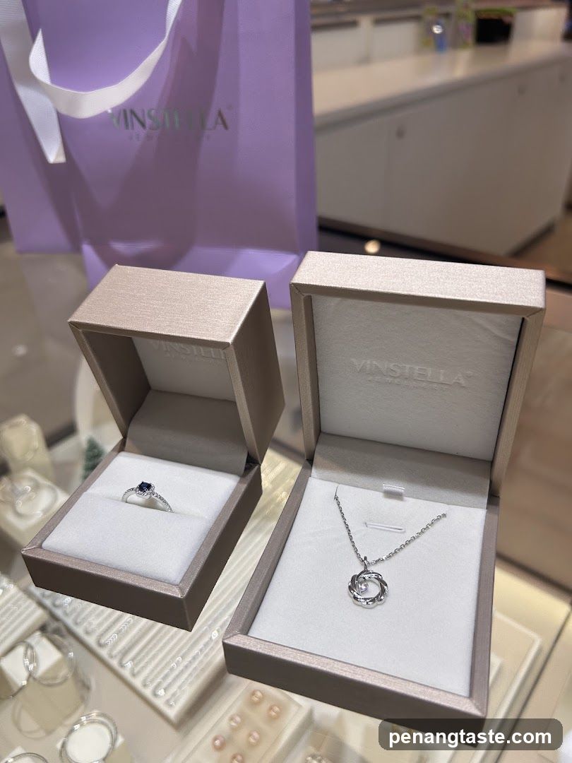 VINSTELLA Jewelry Display