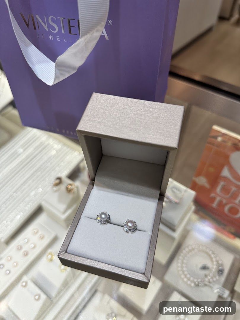 Jewelry Display Interior
