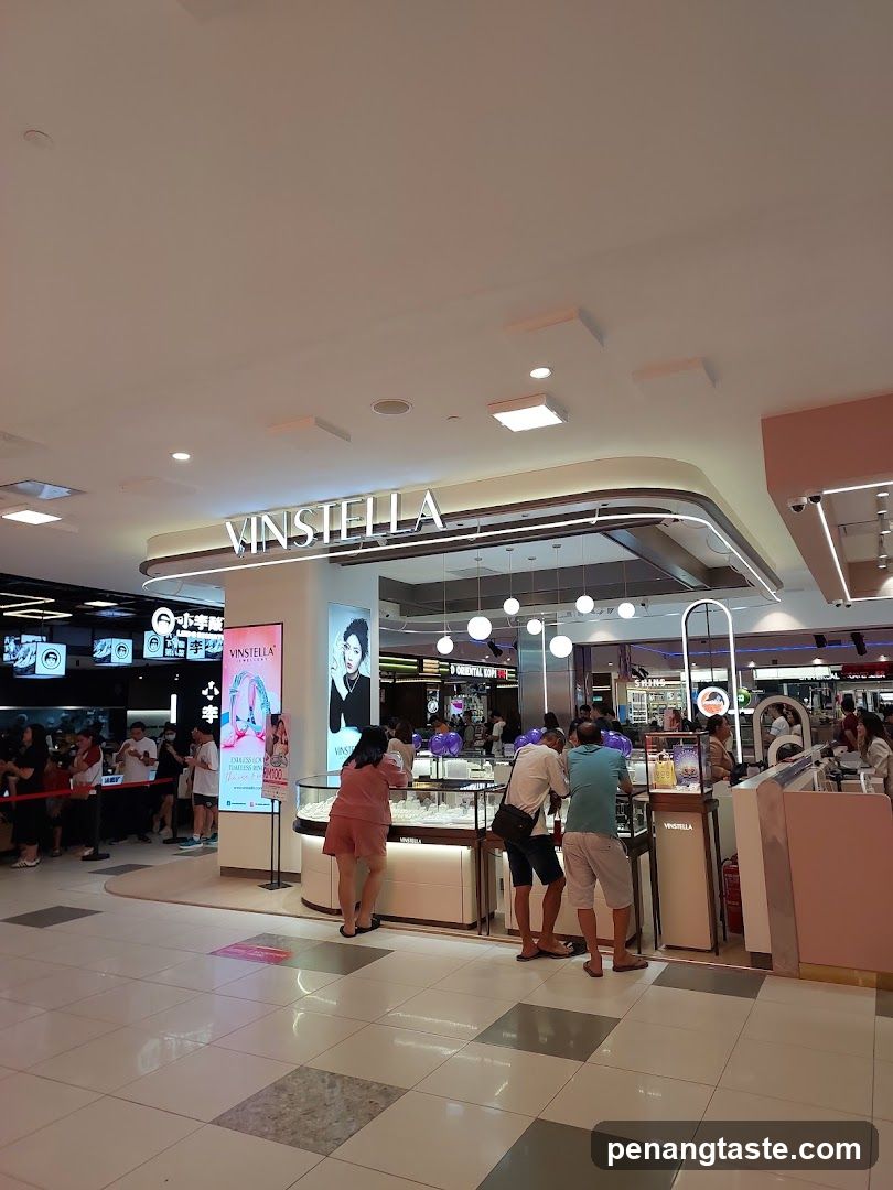 Vinestella Store Interior