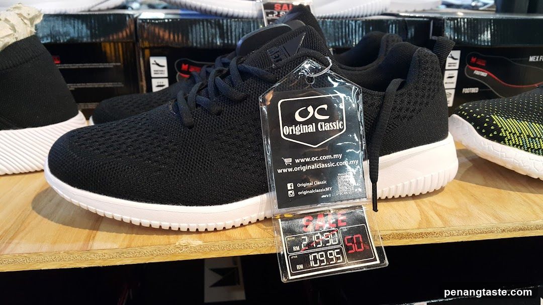 Original Classic Sneakers Display