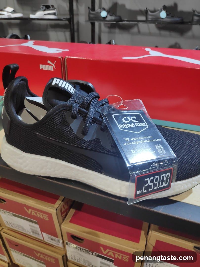 Puma Shoe Display
