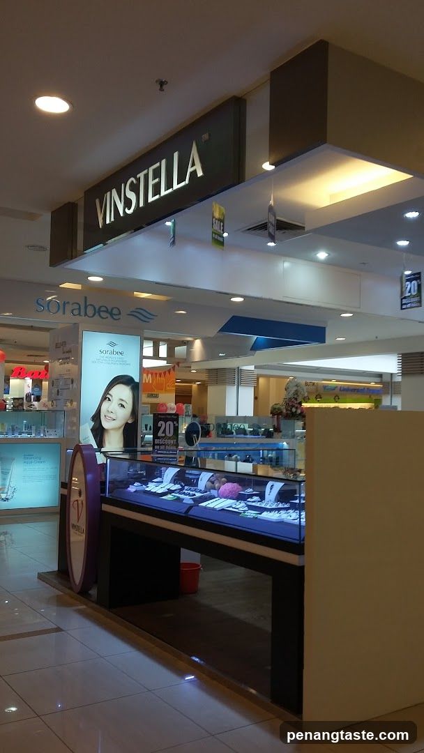 Vinestella Storefront Interior