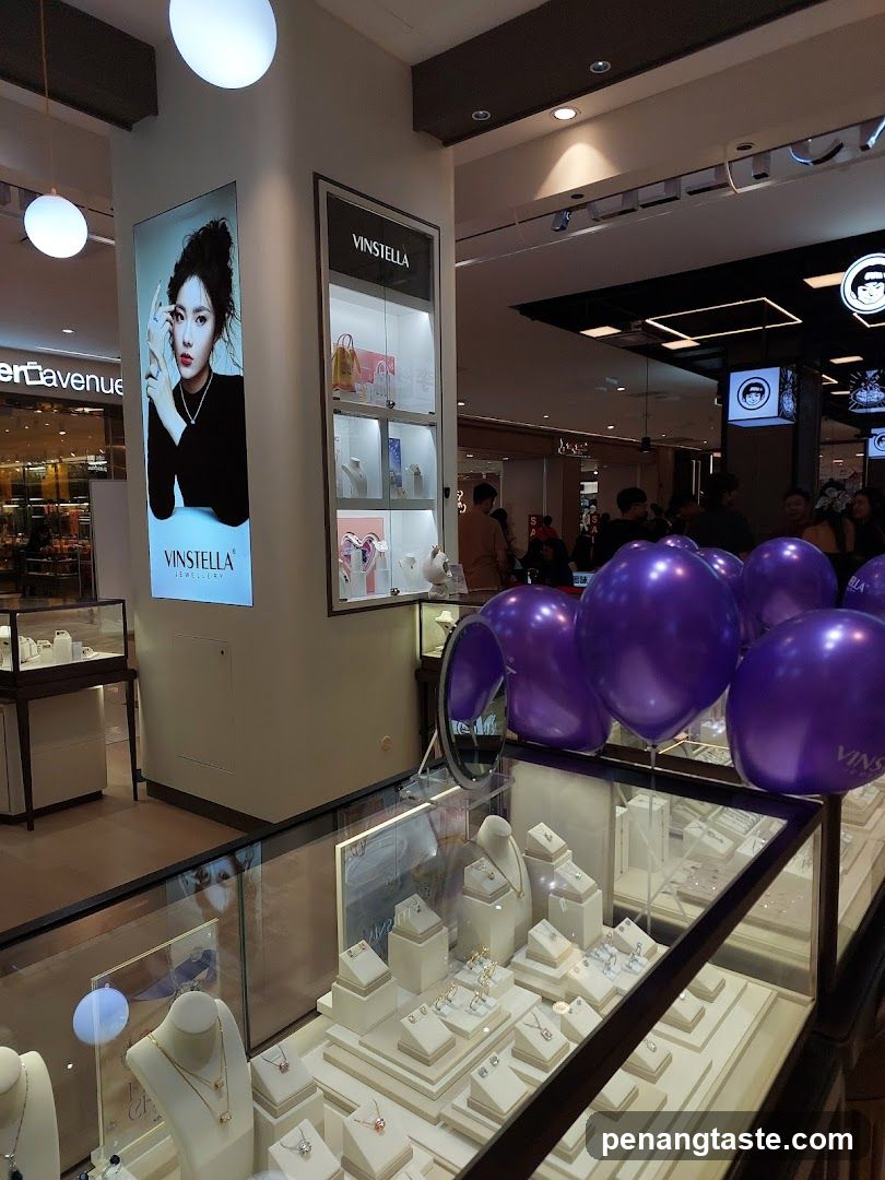 VINSTELLA JEWELLERY STORE INTERIOR