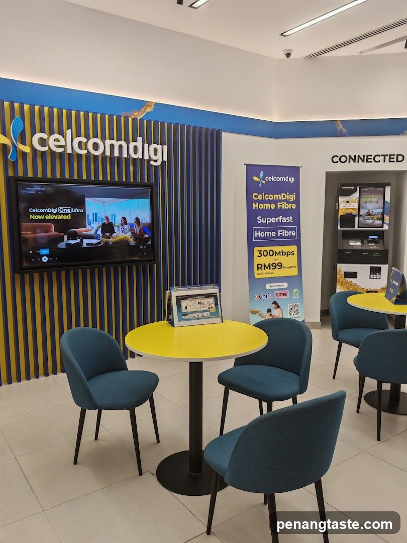 CelcomDigi Store Interior