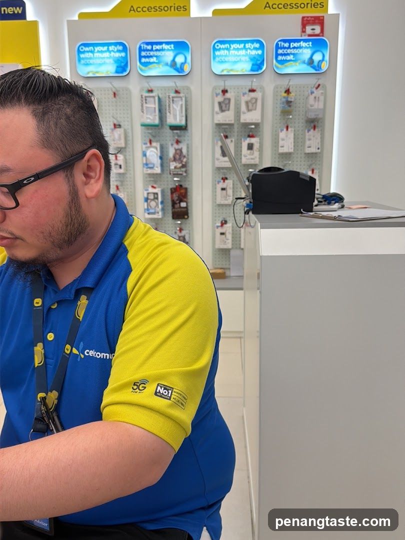 Store Interior Employee