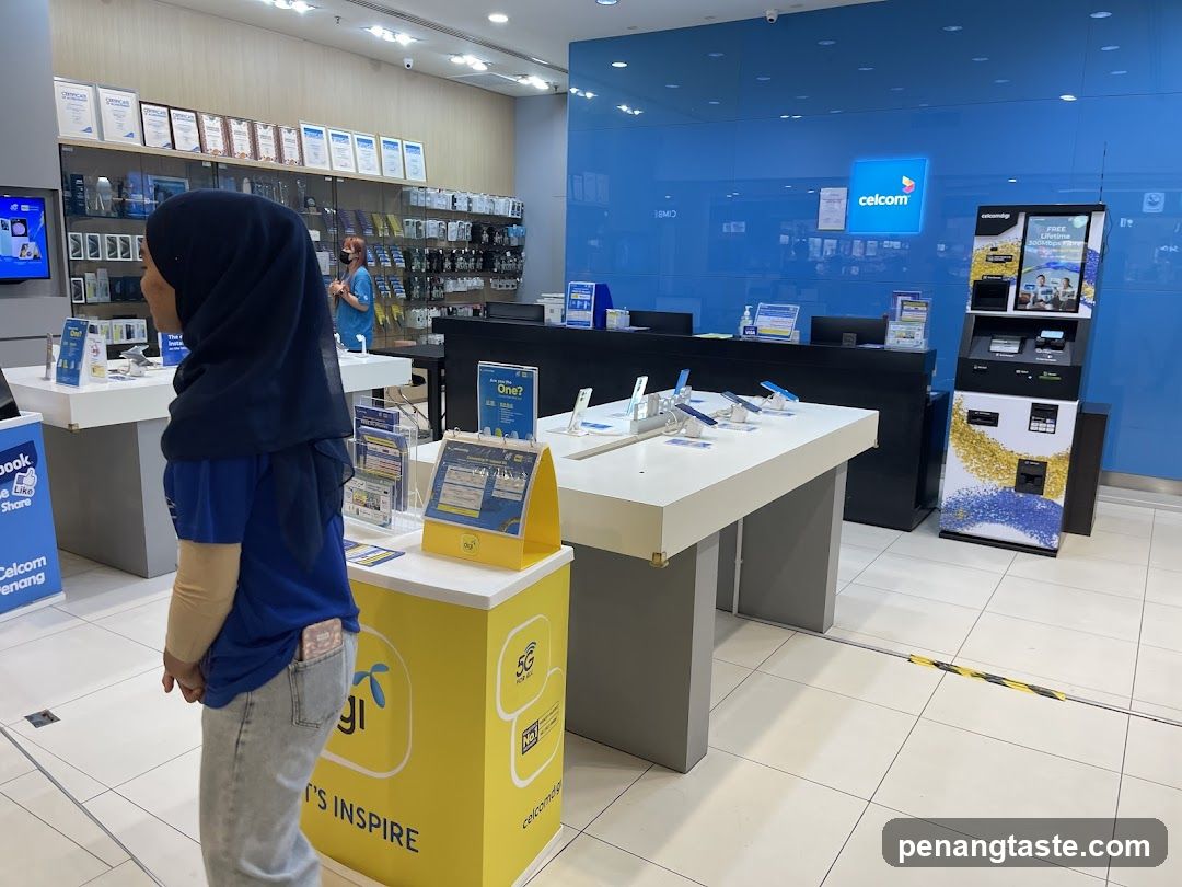 Celcom Store Interior