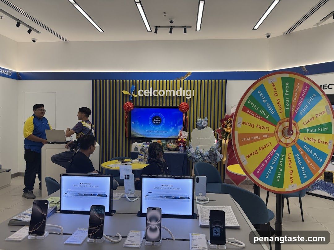 CelcomDigi Store Interior