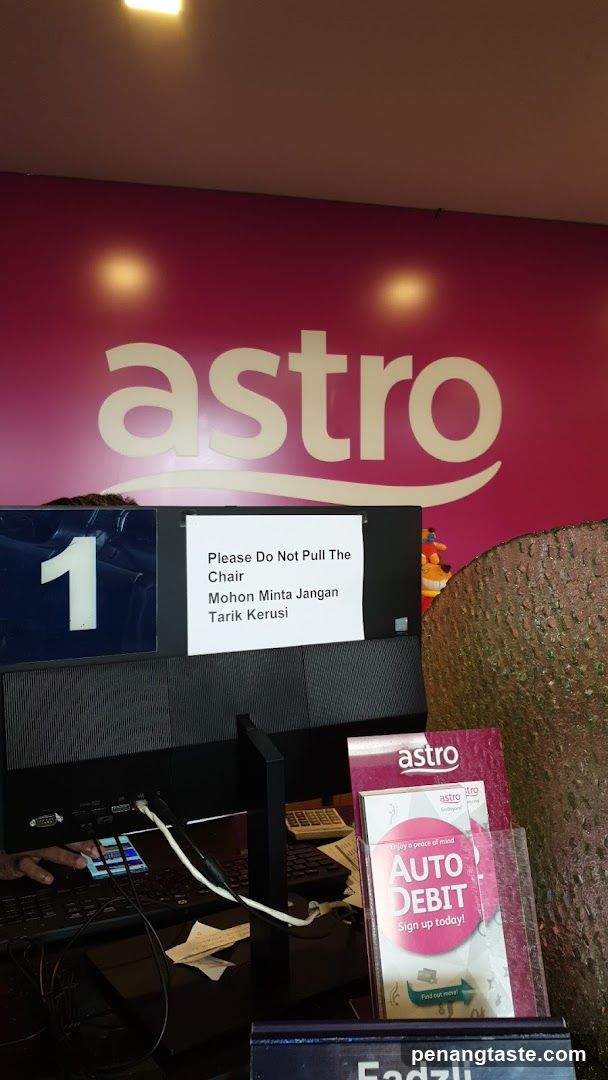 Astro Service Counter Interior